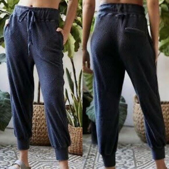 Free People FP Movement Radiant Joggers Navy Blue Pants Boho Workout XS - Picture 1 of 5